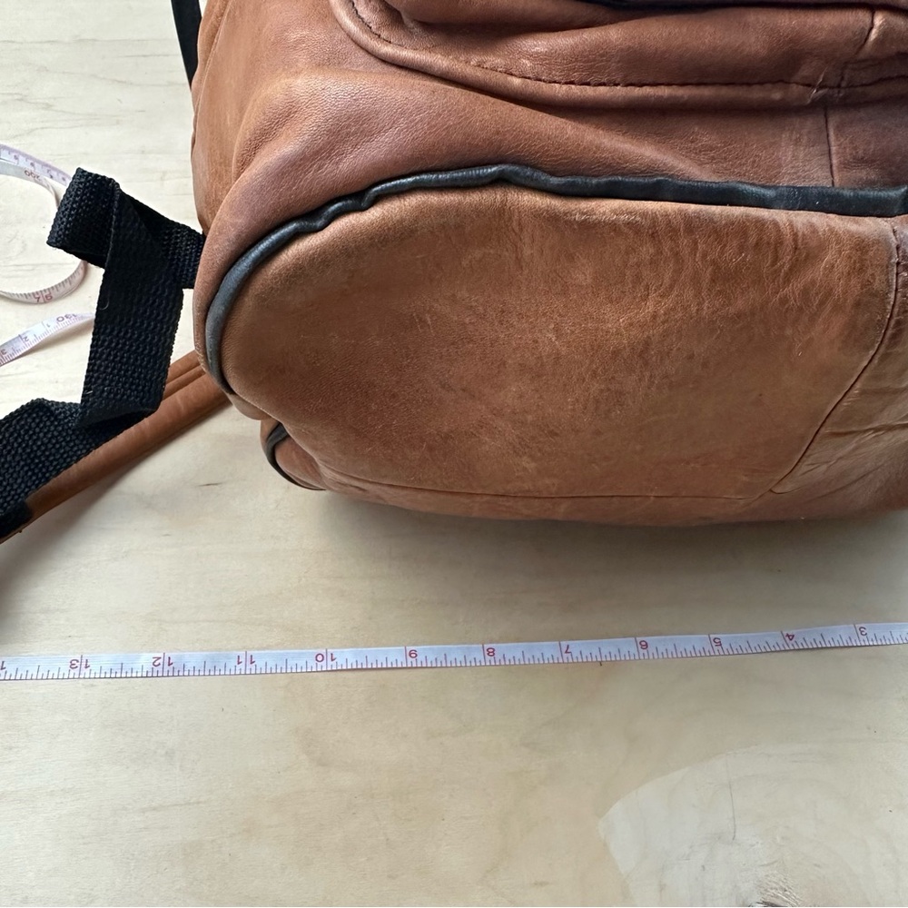 Genuine leather backpack - Picture 16 of 16